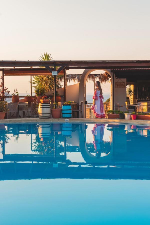 Chrissida Hotel Nea Kydonia Екстериор снимка